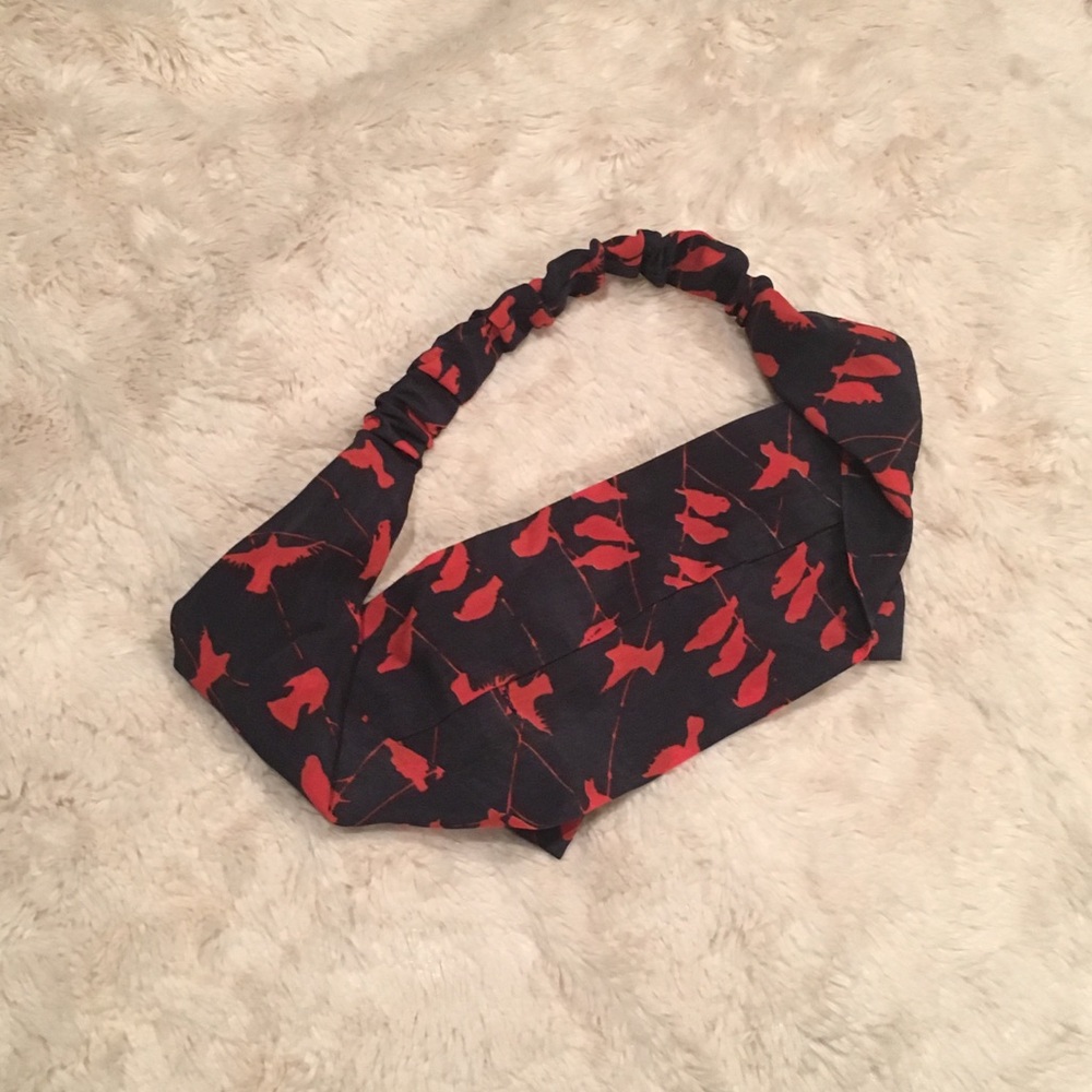 Red bird pattern headband - Picture 3 of 3